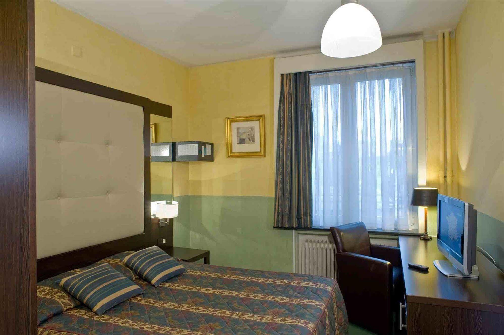 Hotel Plasky Schaerbeek Exteriér fotografie