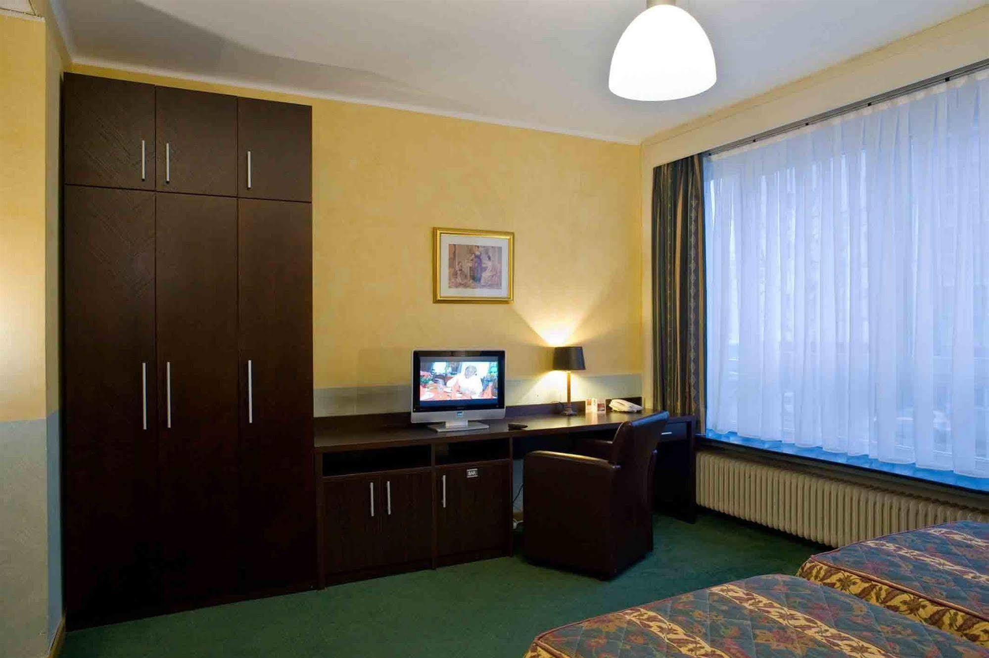 Hotel Plasky Schaerbeek Exteriér fotografie